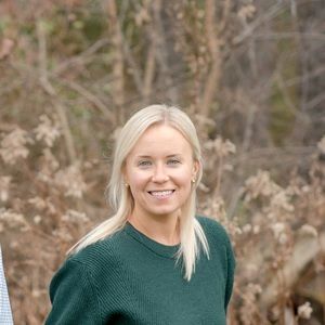 Meet your Posher, Abby